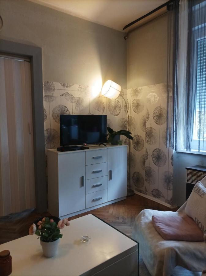 Appartamento Saleo Zagabria Esterno foto